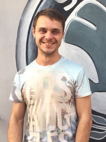 Максим, Менеджер з нових запчастин